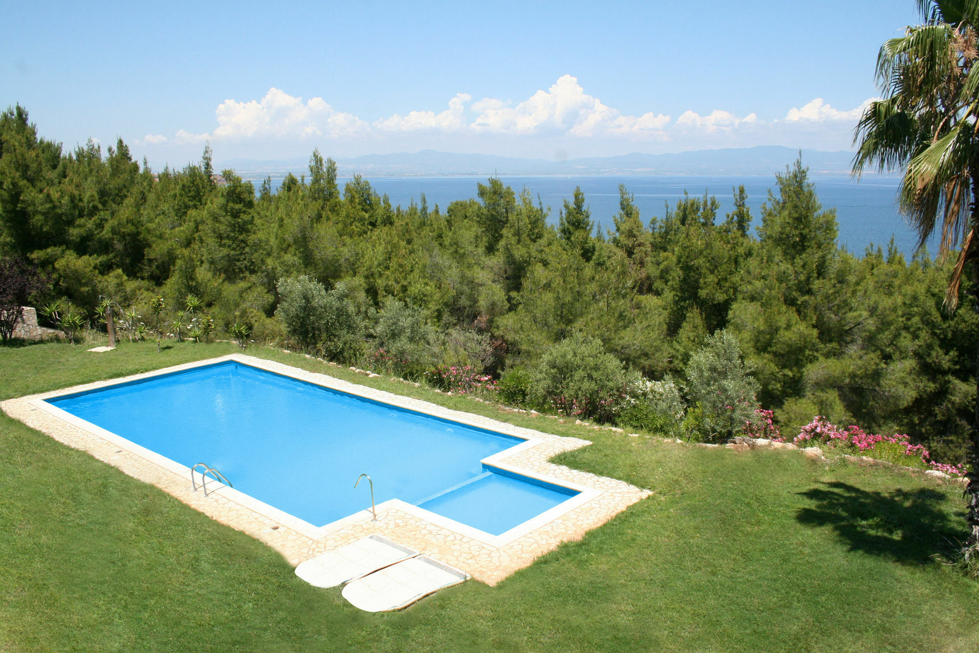 Paressa Villas Nea Fokea Exterior photo